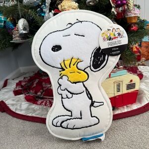 BRAND NEW SNOOPY PILLOW